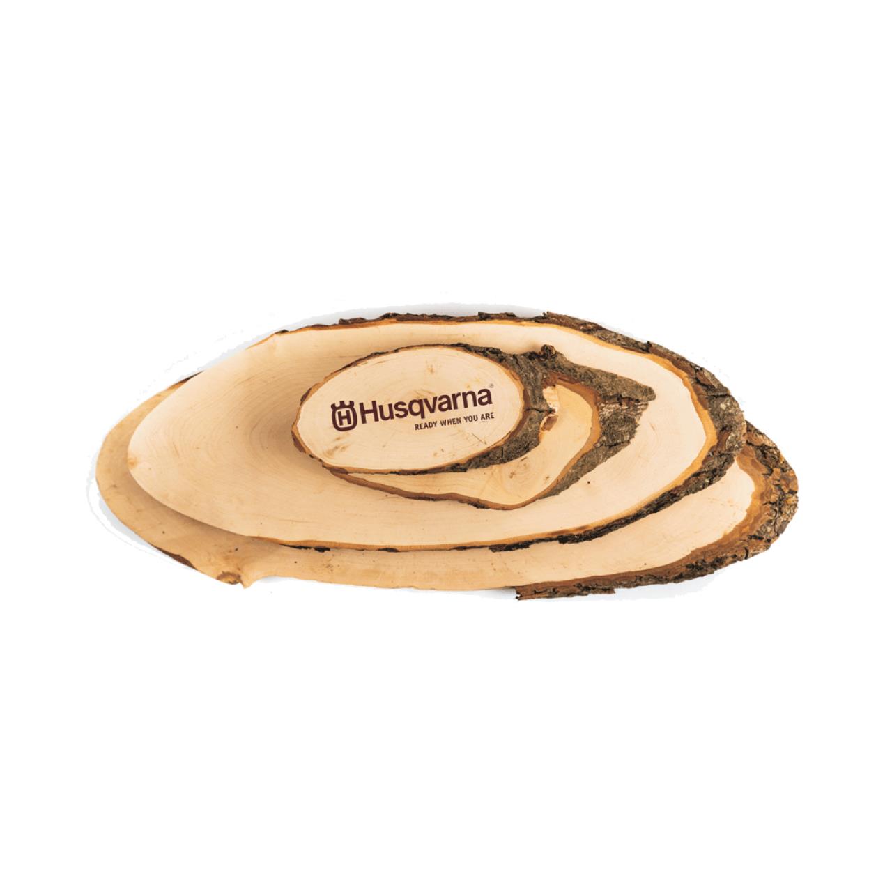 Holzscheibe mit Rinde